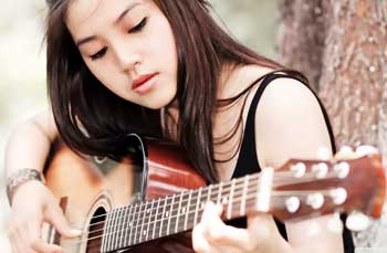 她的背影吉他谱 原唱王杰歌曲完整版 十首最好老歌经典